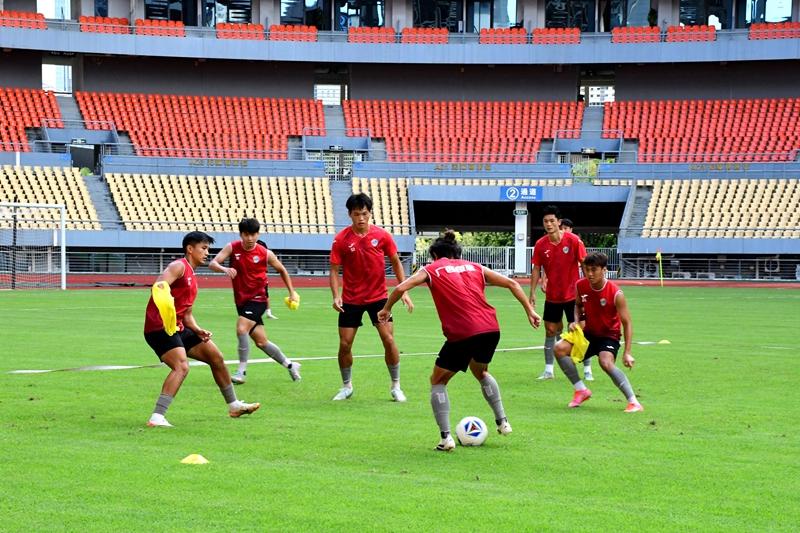 力备战中乙, 广西体育中 力备战中乙, 广西体育中